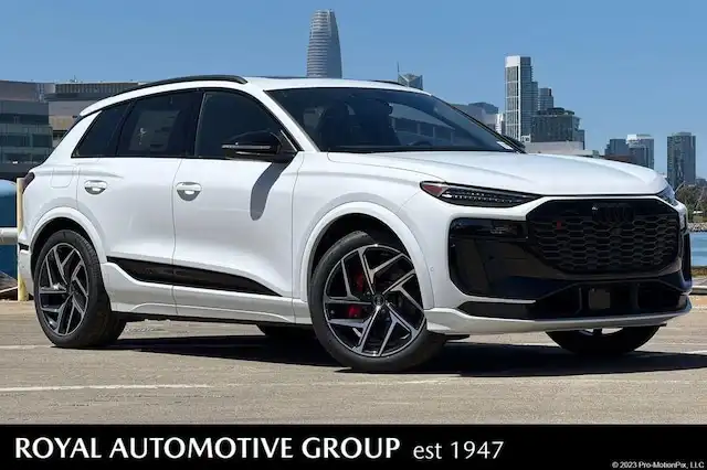 2027 Audi SQ6 e-tron Premium Plus quattro's photo