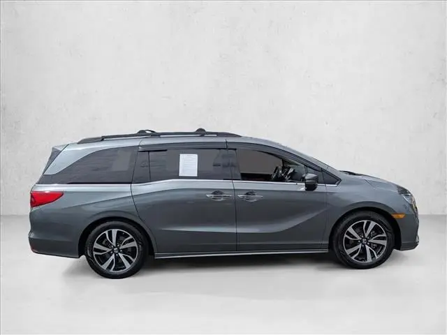 2018 Honda Odyssey Elite photo 4