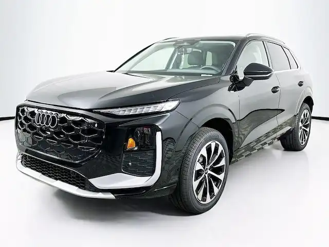 2026 Audi Q3 S line quattro's photo