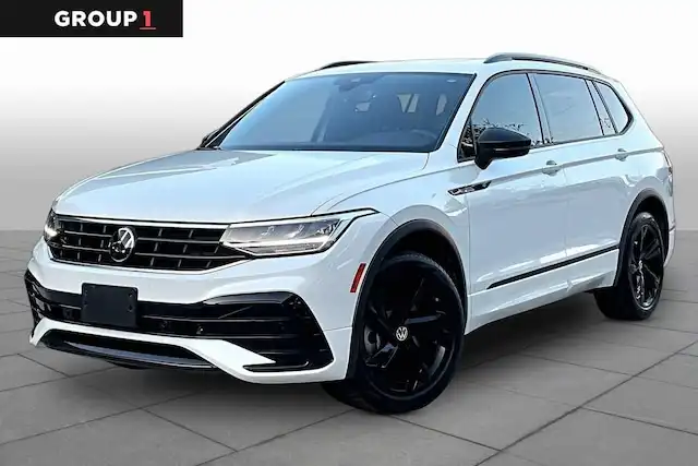 2024 Volkswagen Tiguan 2.0T SE R-Line Black 4Motion's photo