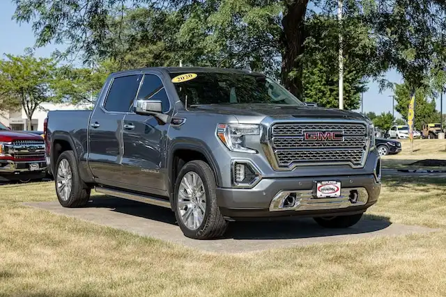 2020 GMC Sierra Denali 4WD Crew Cab Short Box's photo