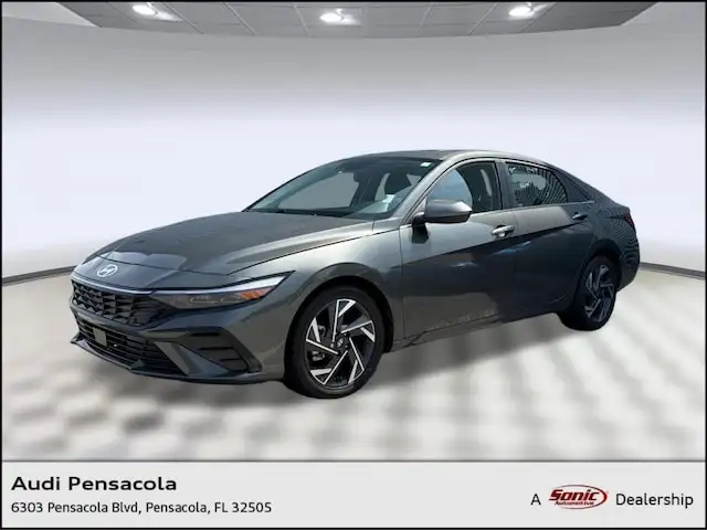 2025 Hyundai Elantra 2.0 SEL Convenience IVT's photo