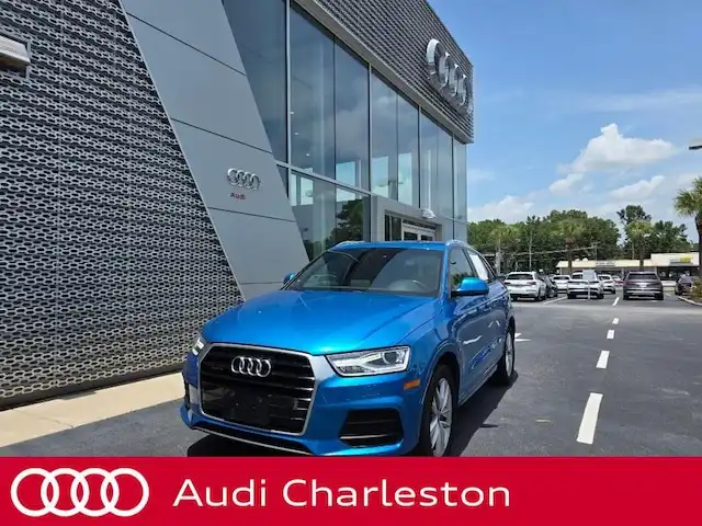 2017 Audi Q3 2.0T Premium Tiptronic quattro's photo
