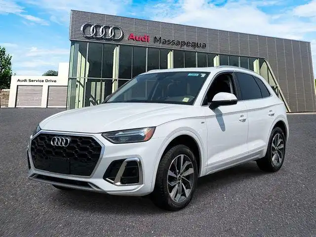 2023 Audi Q5 45 Premium's photo