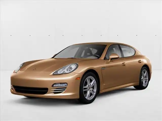 2013 Porsche Panamera Turbo's photo