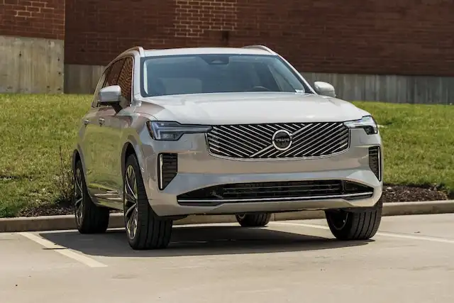 2026 Volvo XC90 B6 Plus Bright 7-Seater 4WD's photo