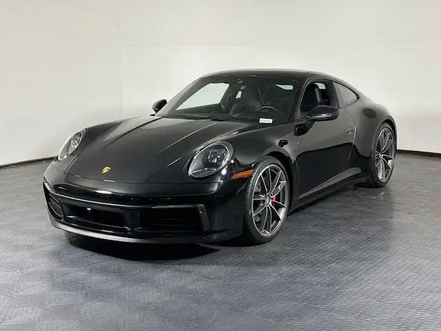 2022 Porsche 911 Carrera S Coupe's photo
