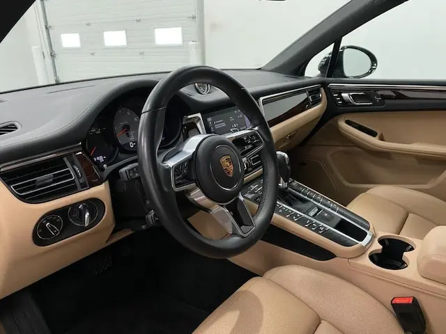 2021 Porsche Macan S photo 4