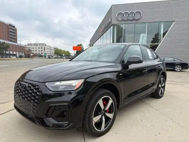 2024 Audi Q5 Sportback 45 Premium Plus's photo