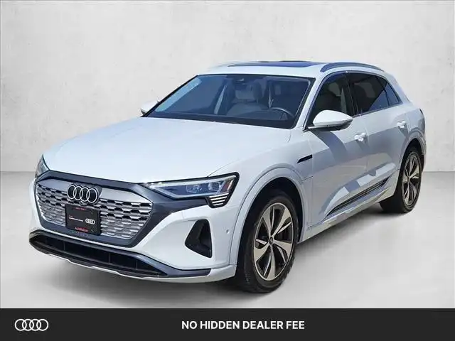 2024 Audi Q8 e-tron 114 kWh Premium Plus quattro 55's photo