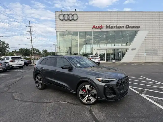 2025 Audi SQ5 Premium Plus's photo