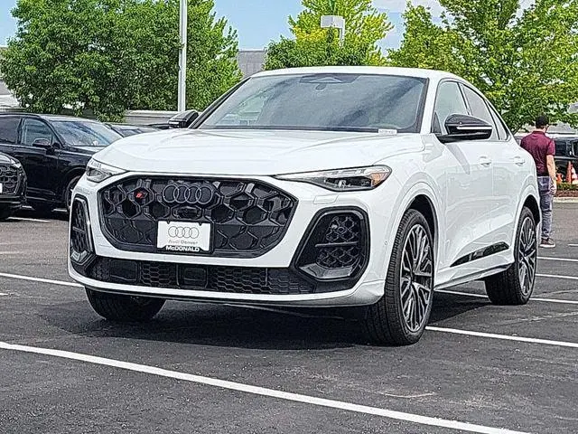 2026 Audi SQ5 Sportback Premium Plus quattro photo 4