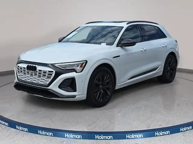 2024 Audi Q8 e-tron 114 kWh Prestige quattro 55's photo
