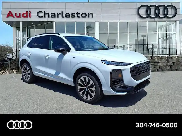 2026 Audi Q3 S line quattro's photo