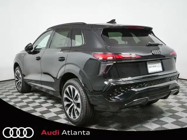 2026 Audi Q3 S line quattro's photo