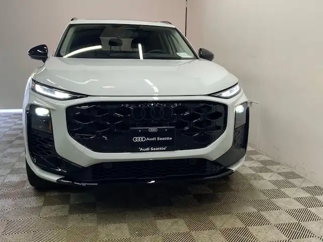 2026 Audi Q3 S Line quattro's photo