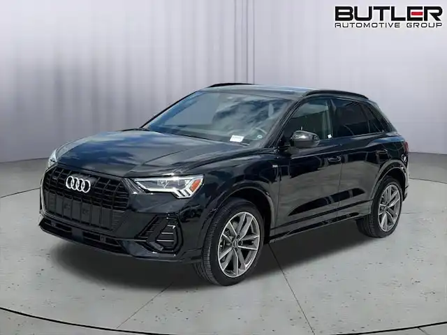 2025 Audi Q3 45 TFSI S Line Premium quattro's photo