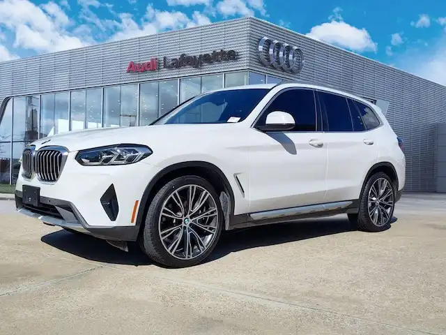 2023 BMW X3 sDrive30i's photo