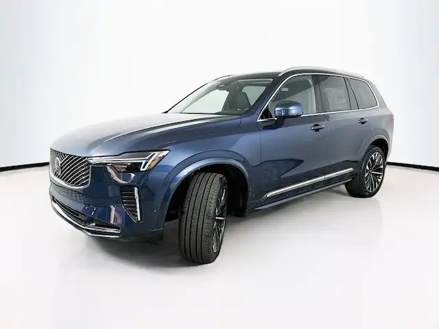 2026 Volvo XC90 B5 Plus Bright 4WD's photo