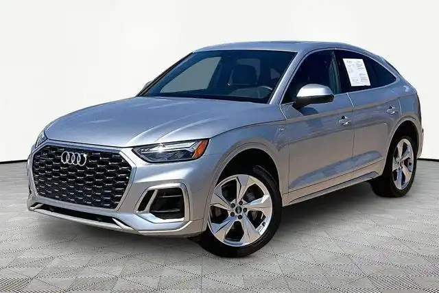 2023 Audi Q5 Sportback 45 Premium Plus's photo