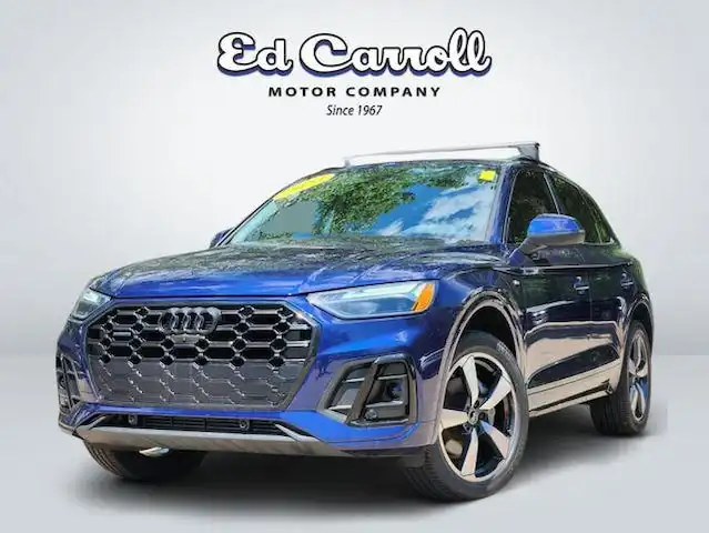 2023 Audi Q5 45 Premium Plus's photo