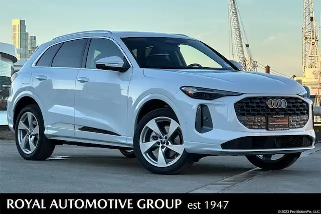 2025 Audi Q5 40 Premium Plus's photo
