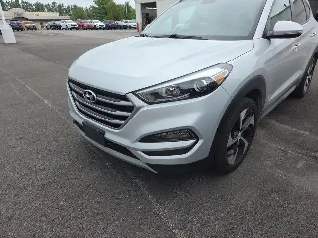 2017 Hyundai Tucson Sport FWD's photo