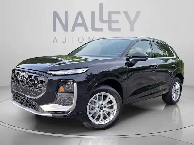 2026 Audi Q3 S line quattro's photo