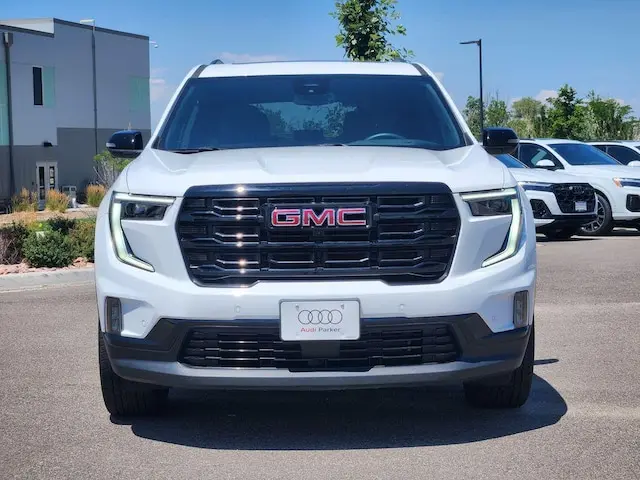 2024 GMC Acadia Elevation AWD photo 5
