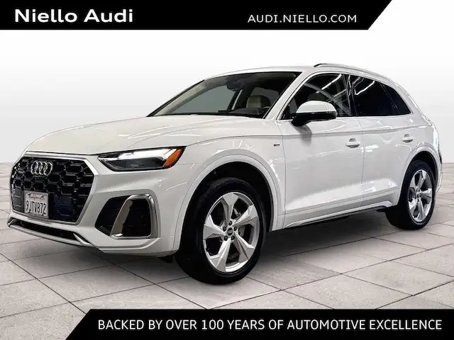 2023 Audi Q5 45 Premium Plus's photo