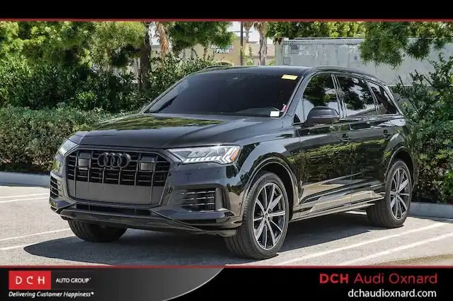 2024 Audi Q7 55 Premium Plus quattro Tiptronic's photo