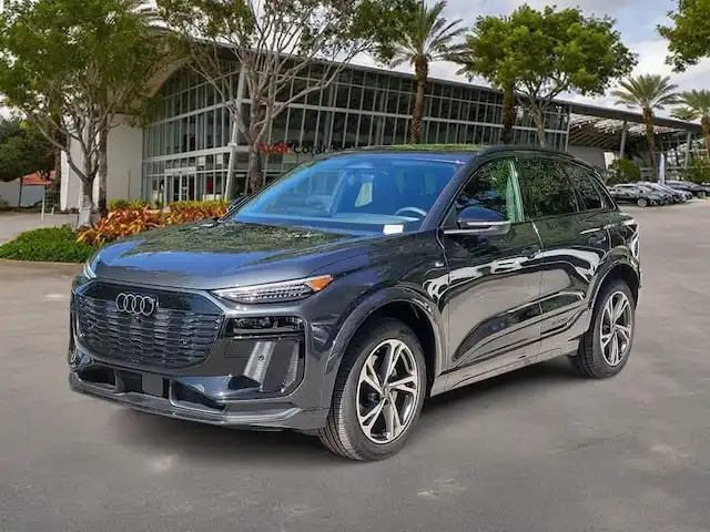 2027 Audi Q6 e-tron Premium Plus quattro's photo