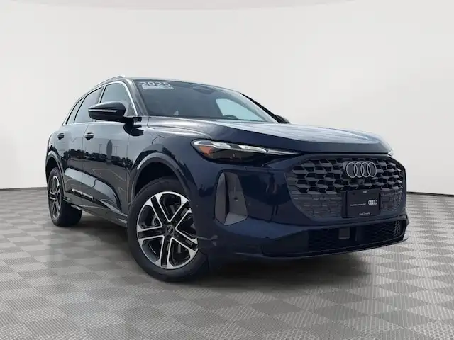 2025 Audi Q5 40 Premium's photo
