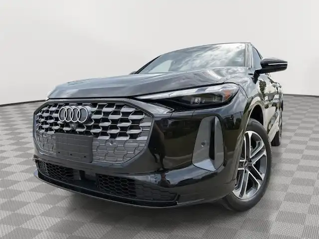 2025 Audi Q5 Premium quattro's photo