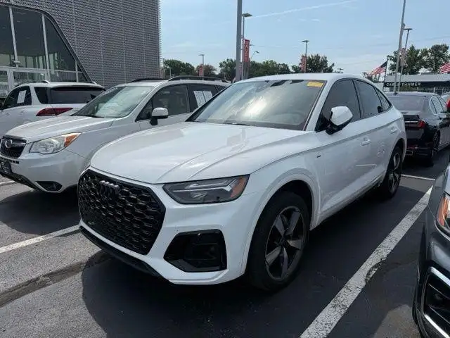 2023 Audi Q5 Sportback 45 Premium Plus's photo