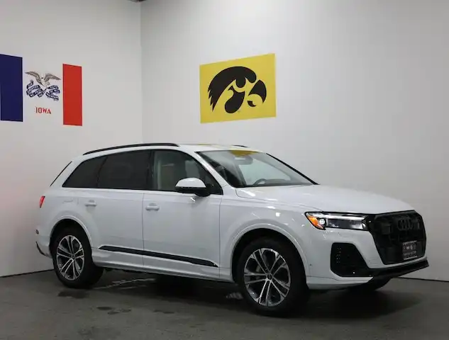 2026 Audi Q7 45 Premium Plus quattro Tiptronic's photo