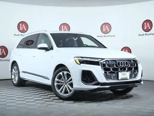 2026 Audi Q7 55 Prestige quattro Tiptronic's photo