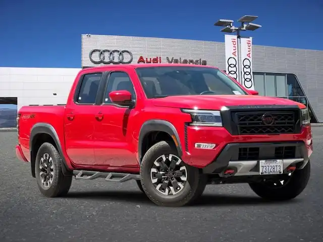 2023 Nissan Frontier PRO-4X Crew Cab 4X4's photo