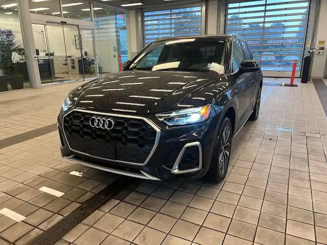 2023 Audi Q5 45 Premium's photo
