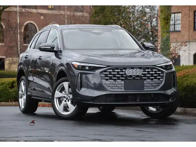 2025 Audi Q5 40 Premium Plus's photo
