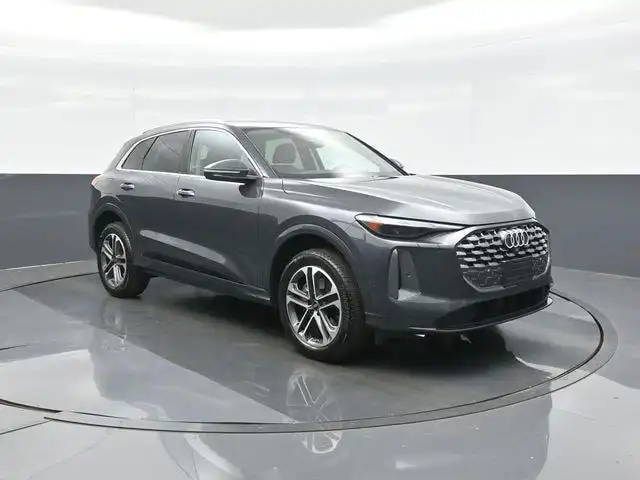 2025 Audi Q5 40 Premium's photo