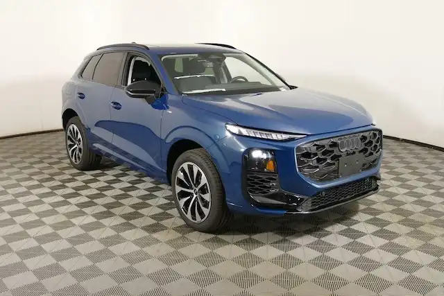 2026 Audi Q3 S line quattro's photo