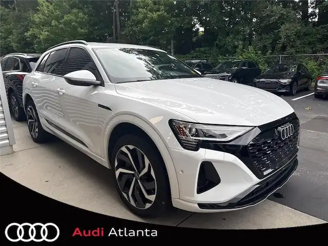2024 Audi Q8 e-tron 55 114 kWh Premium Plus quattro's photo