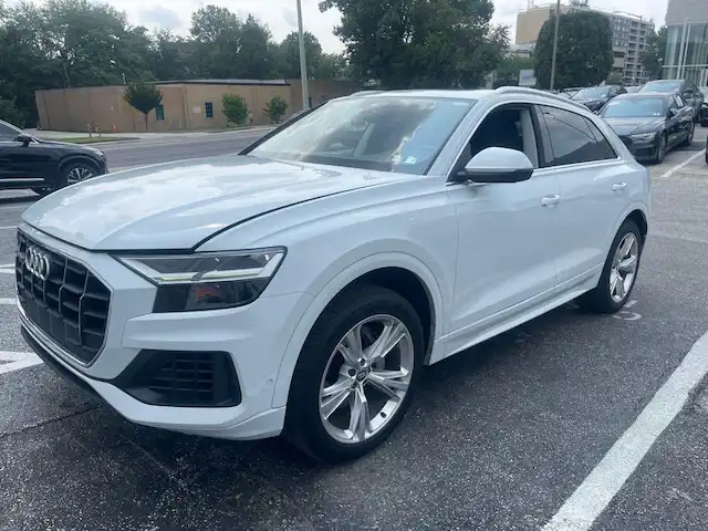 2019 Audi Q8 3.0T Premium Plus quattro Tiptonic's photo