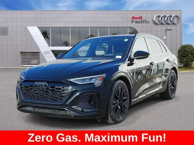 2024 Audi Q8 e-tron 114 kWh Prestige quattro 55's photo