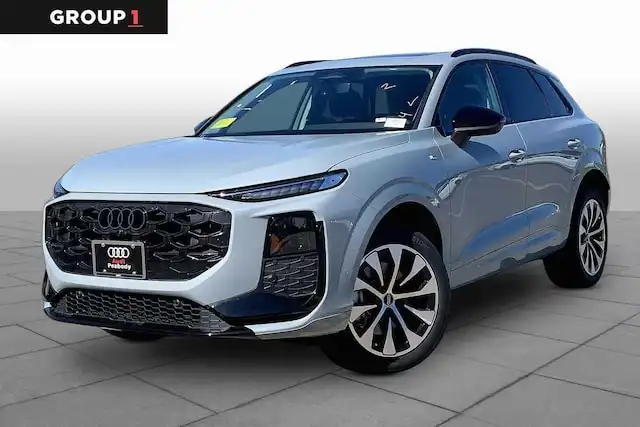 2026 Audi Q3 S Line quattro's photo