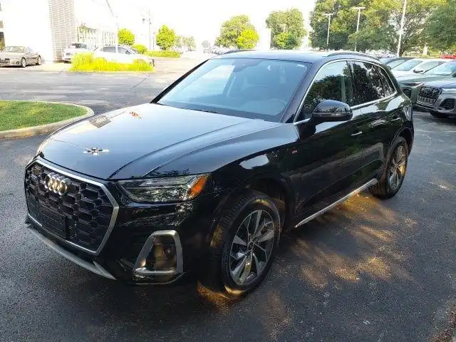 2023 Audi Q5 45 Premium's photo