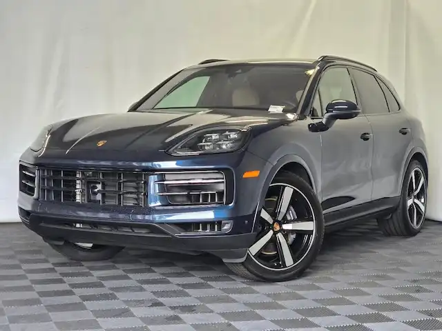 2026 Porsche Cayenne Base's photo