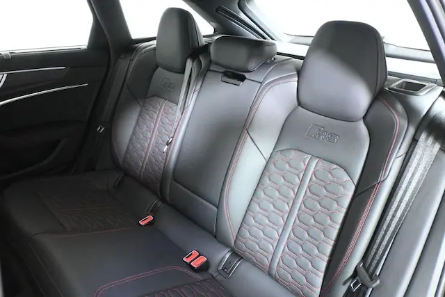 2026 Audi RS 6 Avant Performance photo 4