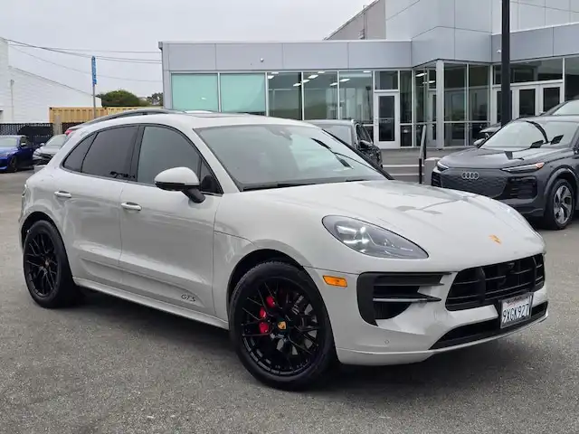 2021 Porsche Macan GTS's photo
